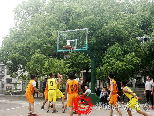 邵陽市華龍中學,邵陽中學教育,高中教育,師資雄厚,名優(yōu)教師