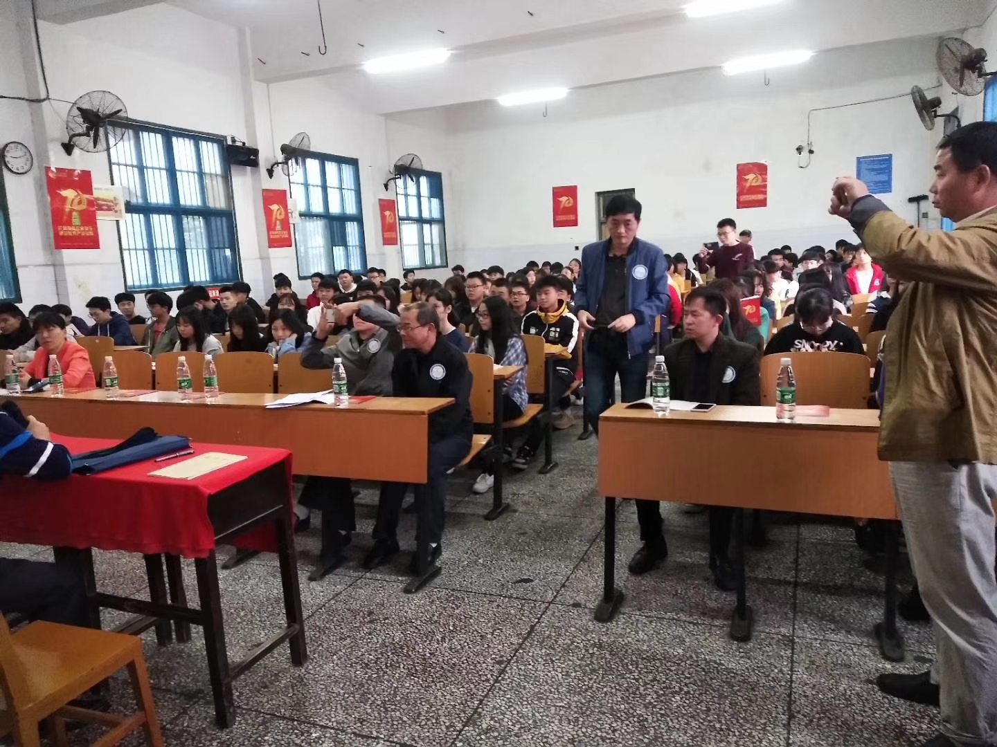 邵陽市華龍中學(xué),邵陽中學(xué)教育,高中教育,師資雄厚,名優(yōu)教師 邵陽市華龍中學(xué),邵陽中學(xué)教育,高中教育,師資雄厚,名優(yōu)教師