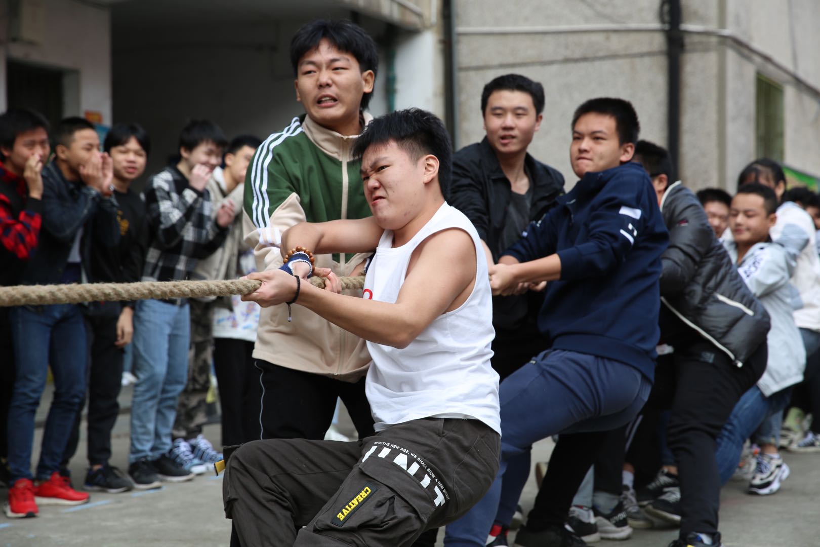 邵陽市華龍中學,邵陽中學教育,高中教育,師資雄厚,名優(yōu)教師 邵陽市華龍中學,邵陽中學教育,高中教育,師資雄厚,名優(yōu)教師