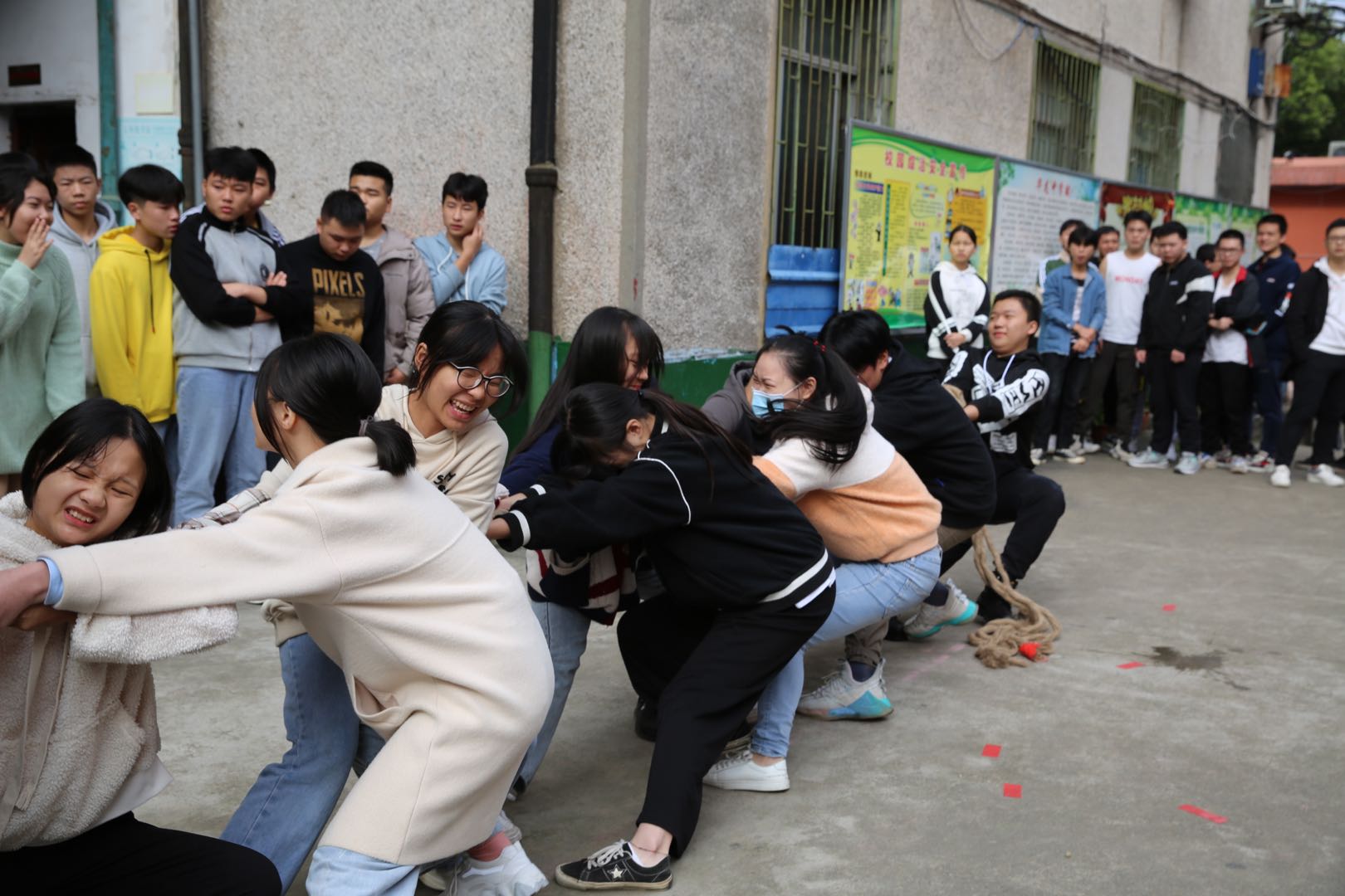 邵陽市華龍中學,邵陽中學教育,高中教育,師資雄厚,名優(yōu)教師 邵陽市華龍中學,邵陽中學教育,高中教育,師資雄厚,名優(yōu)教師