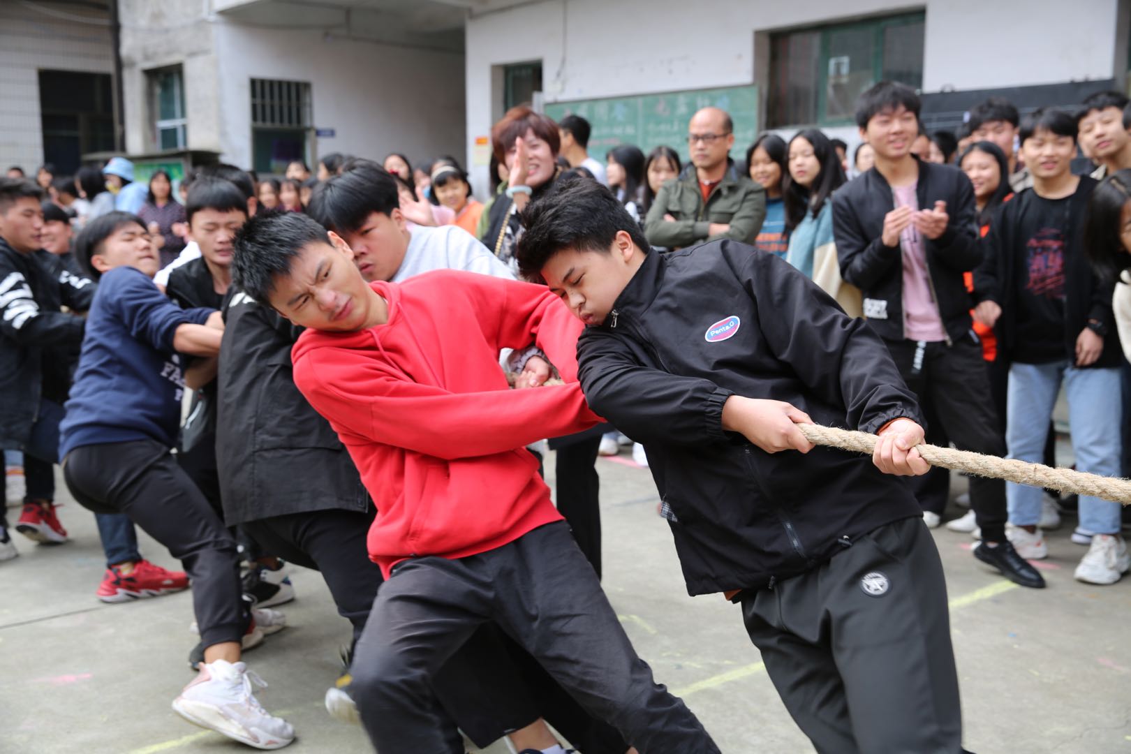 邵陽市華龍中學,邵陽中學教育,高中教育,師資雄厚,名優(yōu)教師 邵陽市華龍中學,邵陽中學教育,高中教育,師資雄厚,名優(yōu)教師