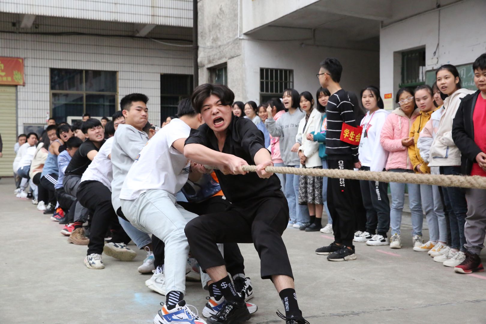 邵陽市華龍中學,邵陽中學教育,高中教育,師資雄厚,名優(yōu)教師 邵陽市華龍中學,邵陽中學教育,高中教育,師資雄厚,名優(yōu)教師