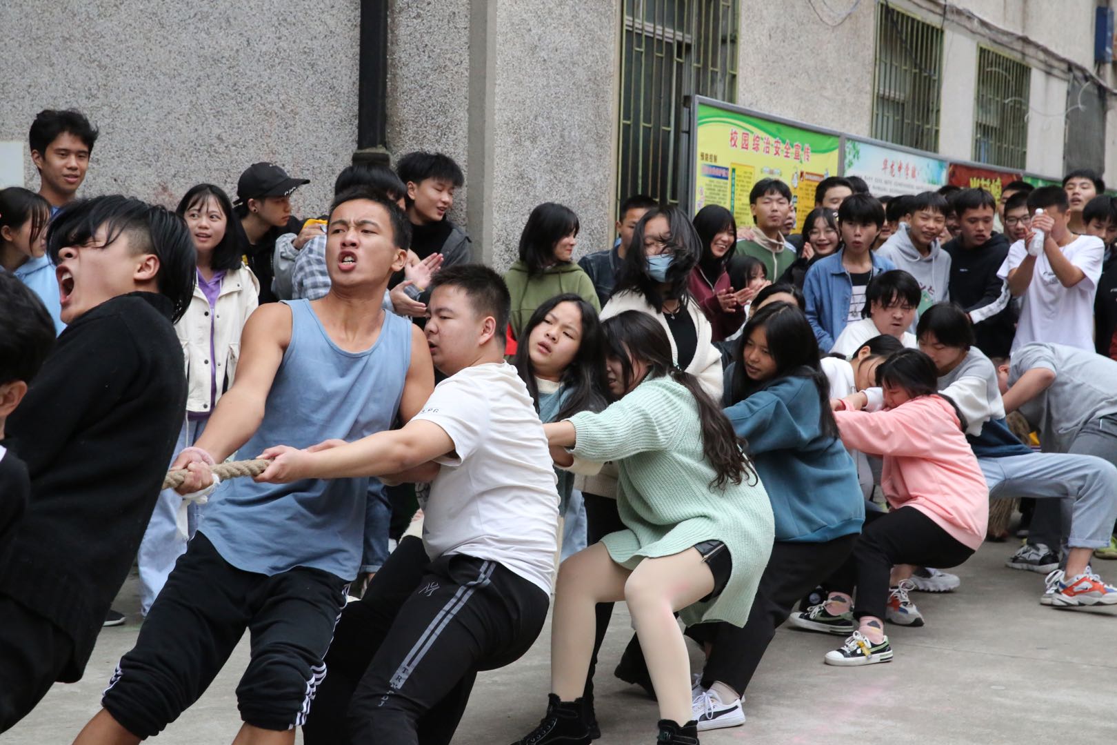 邵陽市華龍中學,邵陽中學教育,高中教育,師資雄厚,名優(yōu)教師 邵陽市華龍中學,邵陽中學教育,高中教育,師資雄厚,名優(yōu)教師