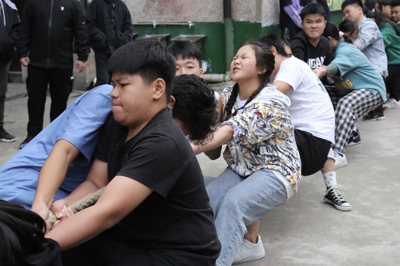 邵陽市華龍中學,邵陽中學教育,高中教育,師資雄厚,名優(yōu)教師 邵陽市華龍中學,邵陽中學教育,高中教育,師資雄厚,名優(yōu)教師