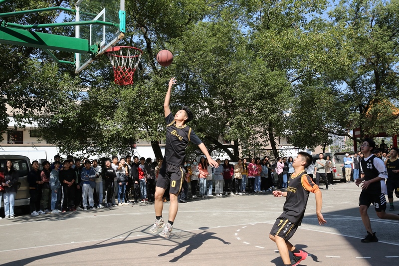 邵陽市華龍中學,邵陽中學教育,高中教育,師資雄厚,名優(yōu)教師 邵陽市華龍中學,邵陽中學教育,高中教育,師資雄厚,名優(yōu)教師