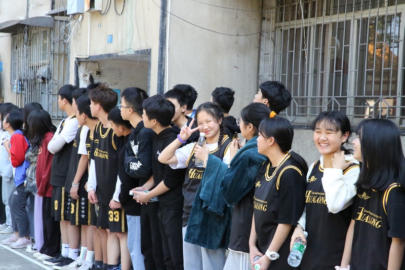 邵陽市華龍中學,邵陽中學教育,高中教育,師資雄厚,名優(yōu)教師 邵陽市華龍中學,邵陽中學教育,高中教育,師資雄厚,名優(yōu)教師