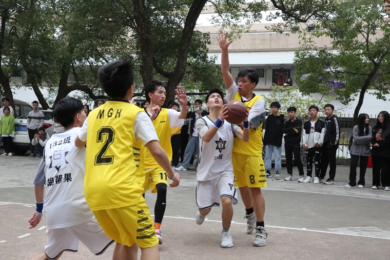 邵陽市華龍中學,邵陽中學教育,高中教育,師資雄厚,名優(yōu)教師 邵陽市華龍中學,邵陽中學教育,高中教育,師資雄厚,名優(yōu)教師