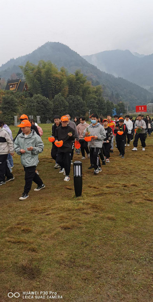 邵陽市華龍中學,邵陽中學教育,高中教育,師資雄厚,名優(yōu)教師